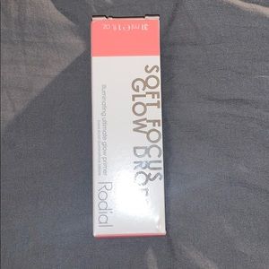 Rodial  illuminating ultimate glow primer